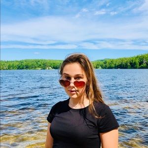 Meet your Posher, Ellie